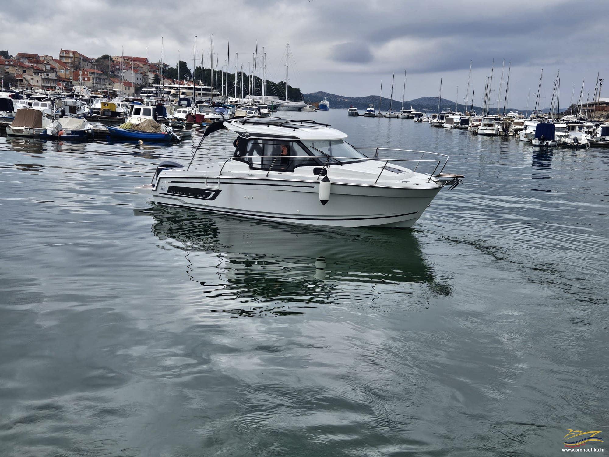 O nama 71 4 2 Pronautika - prodaja novih i rabljenih plovila
