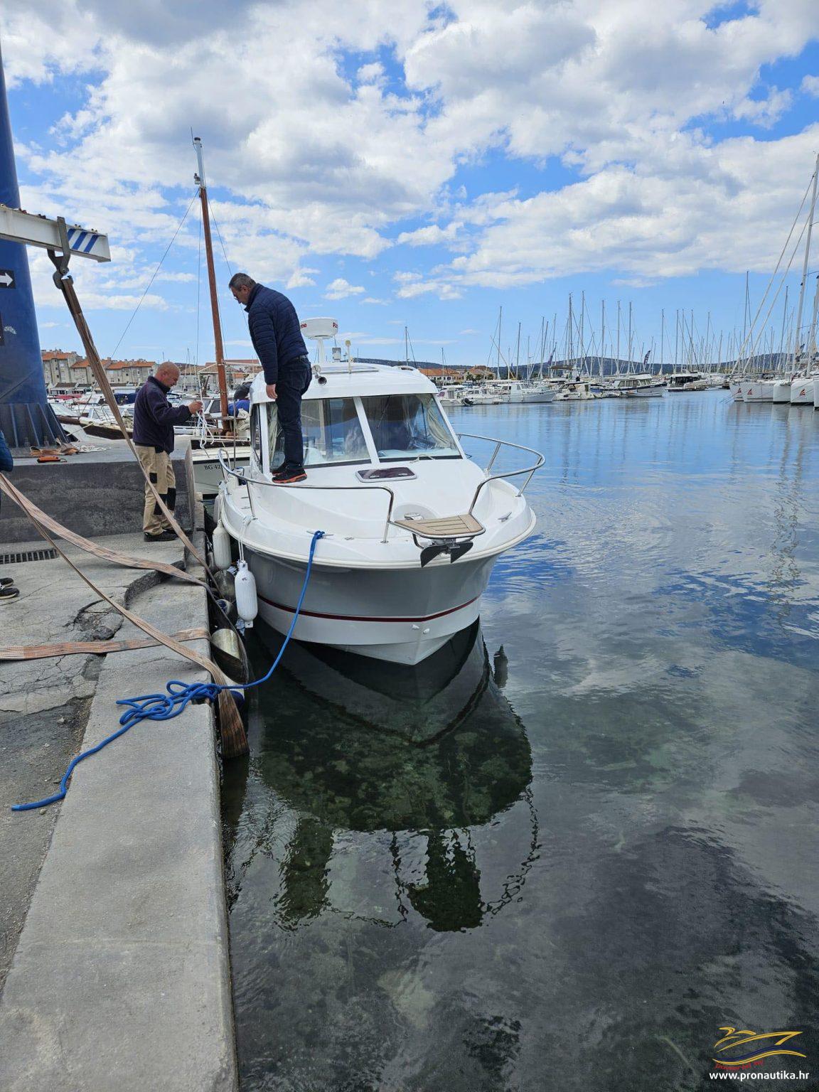 Service 61 3 2 Pronautika - prodaja novih i rabljenih plovila