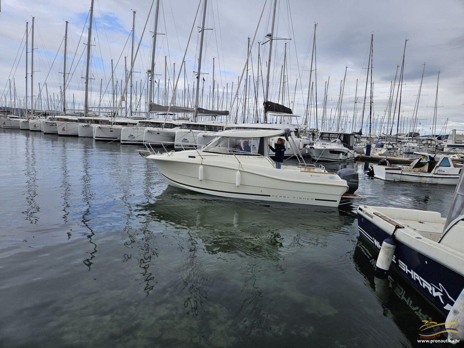 Service 64 5 Pronautika - prodaja novih i rabljenih plovila