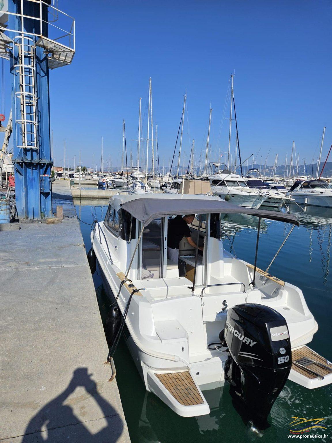 Service 50 7 1 2 Pronautika - prodaja novih i rabljenih plovila