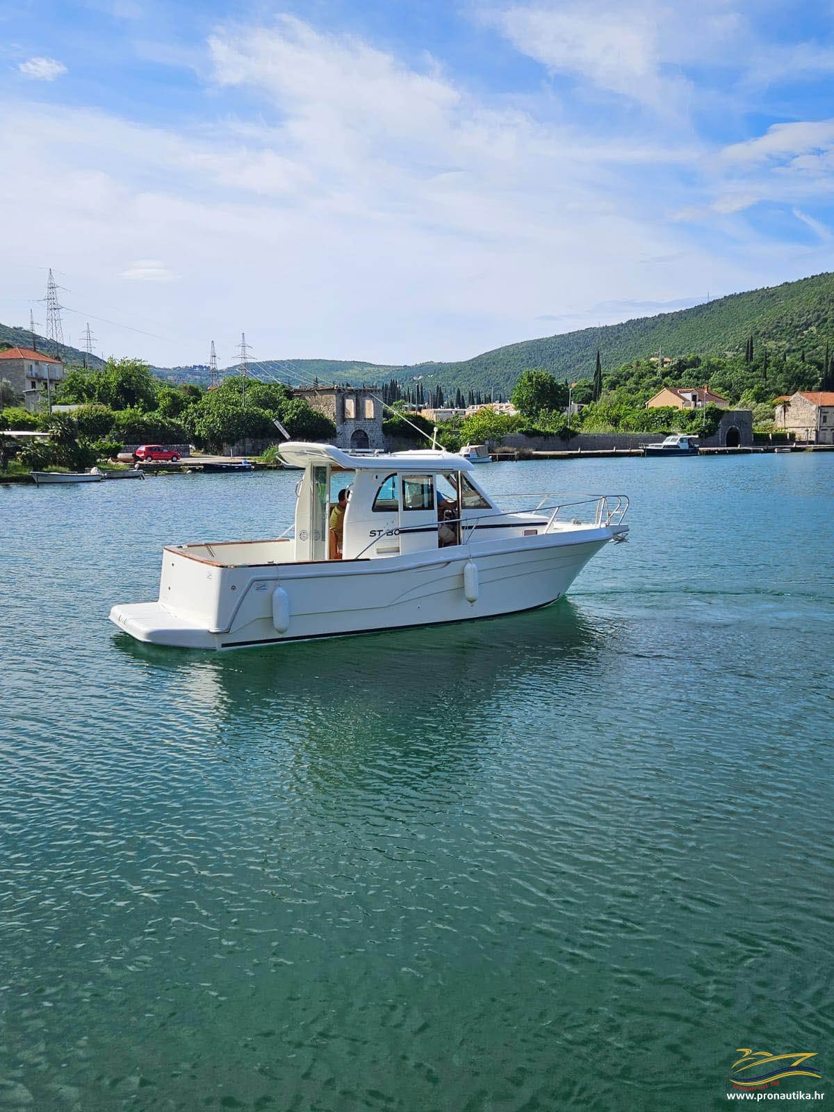 O nama 40 7 1 7 Pronautika - prodaja novih i rabljenih plovila