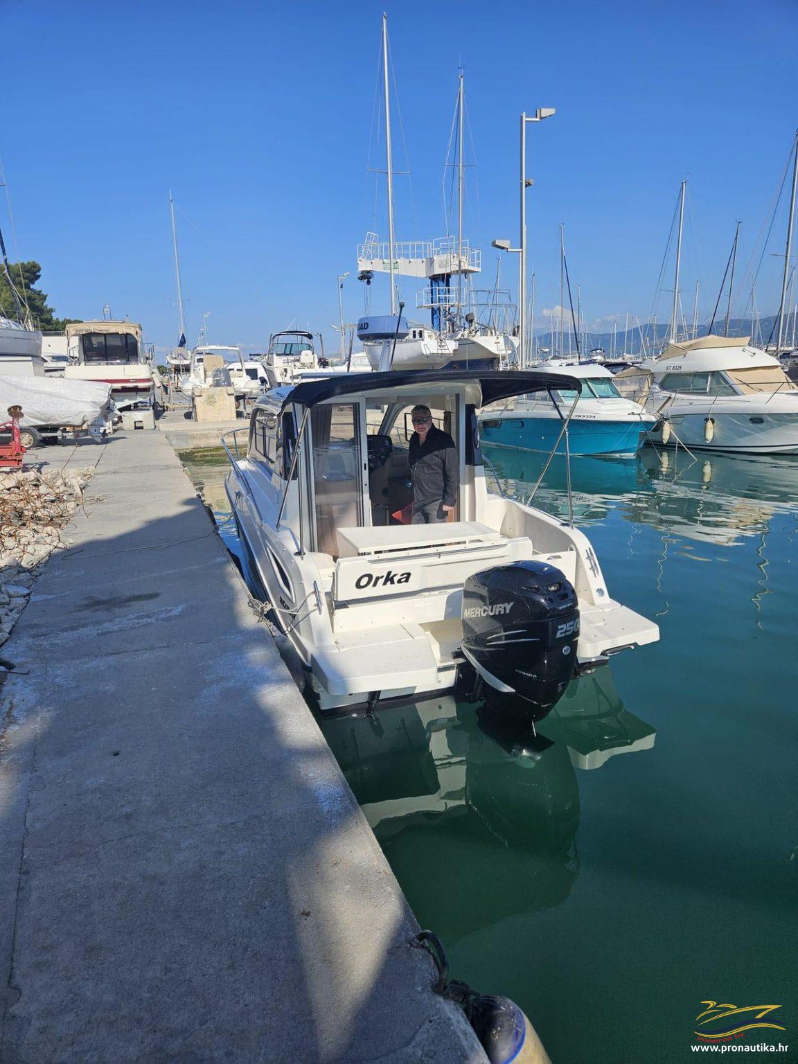 8 1 2 Pronautika - prodaja novih i rabljenih plovila