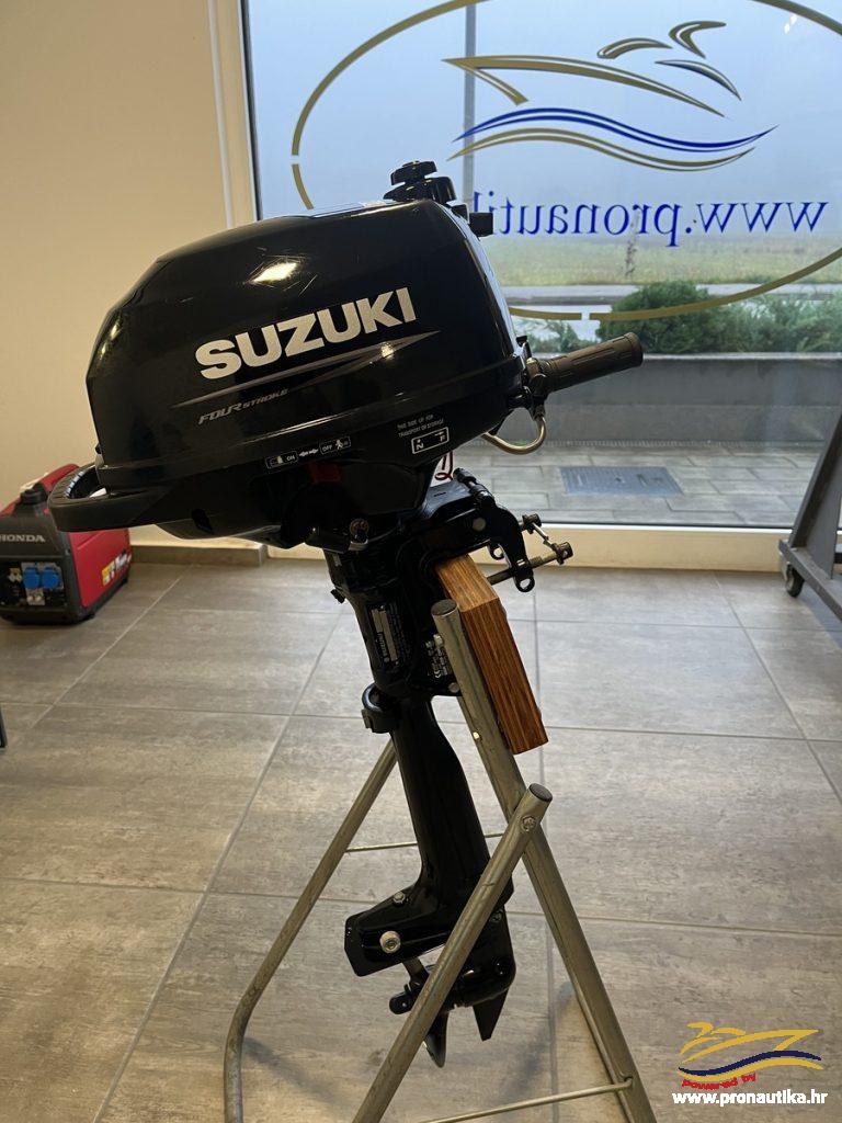 1 Pronautika - prodaja novih i rabljenih plovila