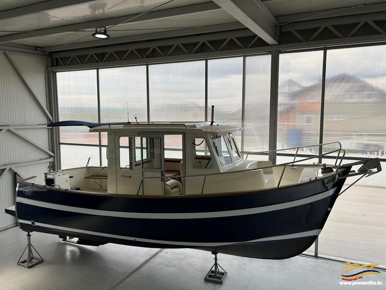 2 Pronautika - prodaja novih i rabljenih plovila