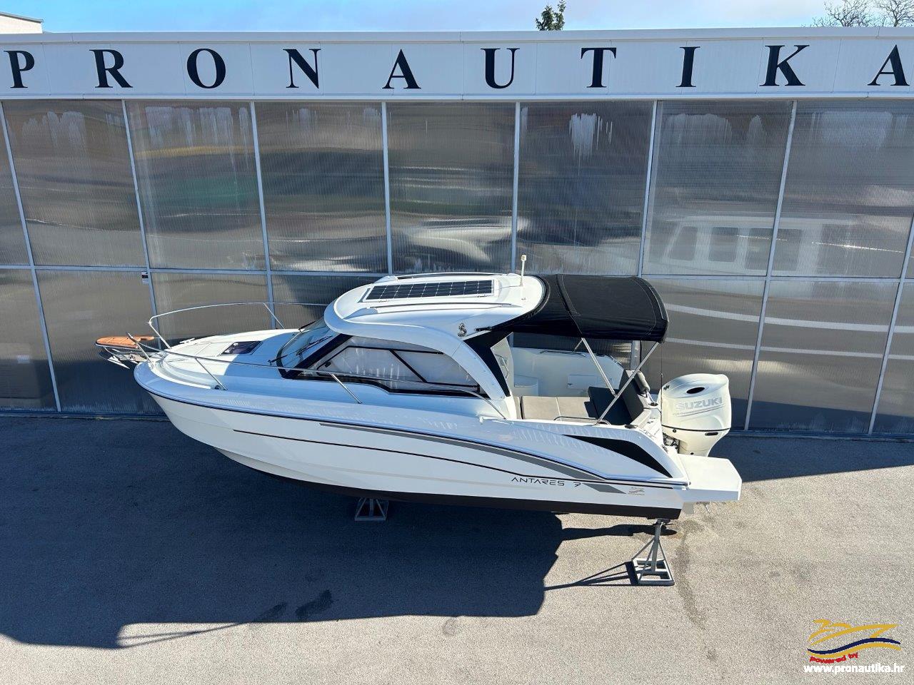 1 Pronautika - prodaja novih i rabljenih plovila