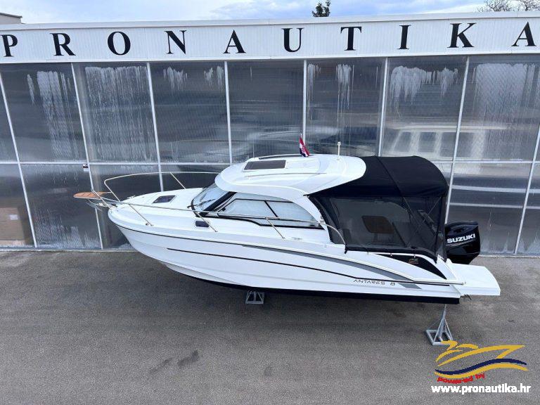 1 2 Pronautika - prodaja novih i rabljenih plovila