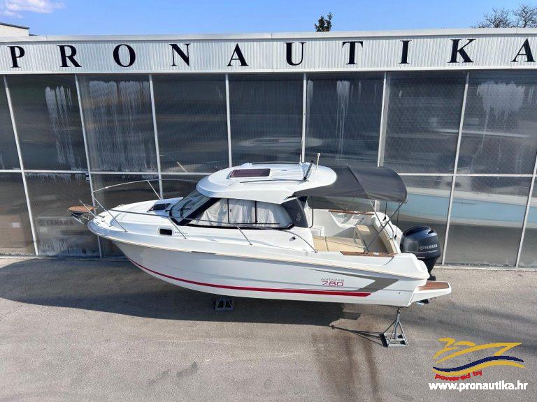 01 Pronautika - prodaja novih i rabljenih plovila